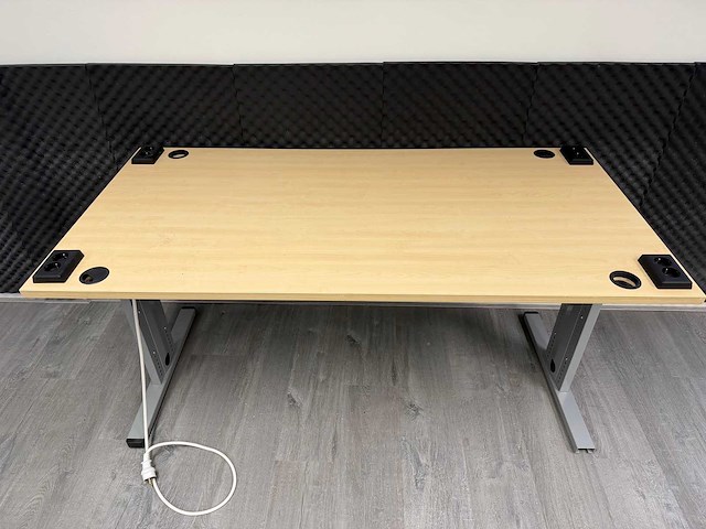 Bureau (in hoogte verstelbaar) (2x) - afbeelding 12 van  13