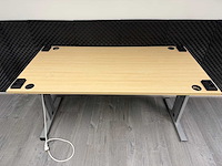 Bureau (in hoogte verstelbaar) (2x) - afbeelding 12 van  13
