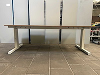 Bureau in hoogte verstelbaar (2x) - afbeelding 1 van  2