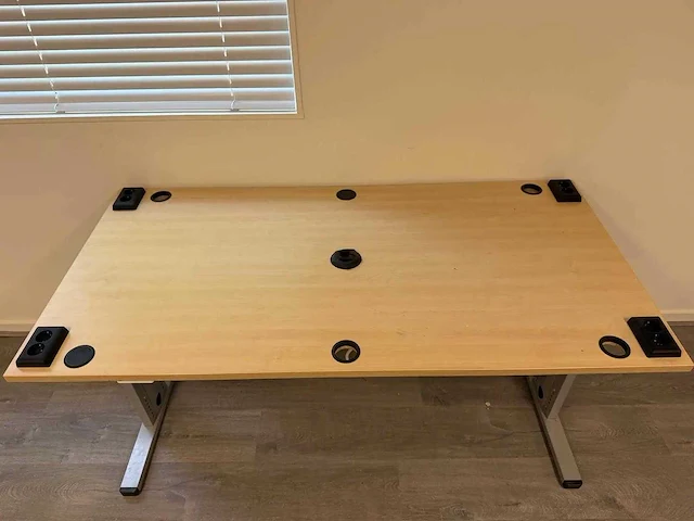 Bureau (in hoogte verstelbaar) (2x) - afbeelding 3 van  3