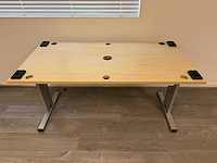 Bureau (in hoogte verstelbaar) - afbeelding 2 van  6