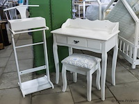 Bureau incl. dressboy - afbeelding 1 van  3