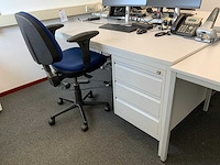 Bureau inclusief bureaustoel (11x) - afbeelding 23 van  28