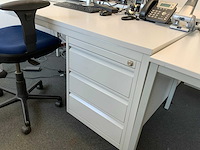 Bureau inclusief bureaustoel (11x) - afbeelding 25 van  28