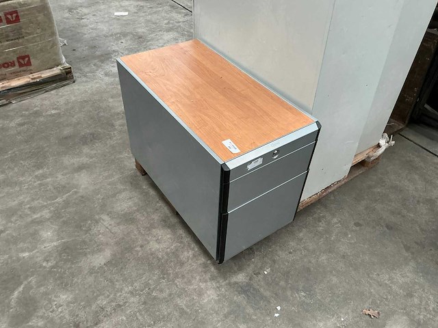 Bureau kast - afbeelding 1 van  1