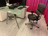 Bureau met bureaustoel (3x) - afbeelding 4 van  7