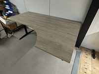 Bureau met bureaustoel, ahrend, mehes - afbeelding 3 van  4