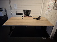 Bureau met bureaustoel en 3x ladeblok - afbeelding 2 van  8