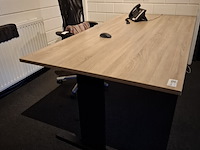 Bureau met bureaustoel en 3x ladeblok - afbeelding 3 van  8