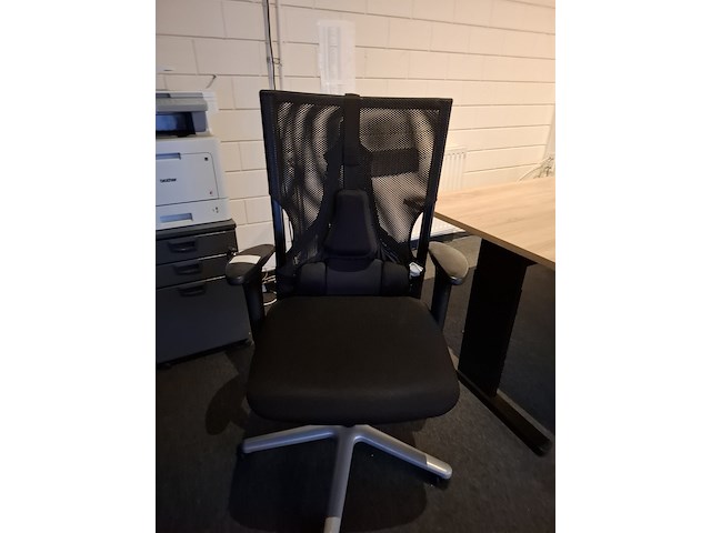 Bureau met bureaustoel en 3x ladeblok - afbeelding 5 van  8