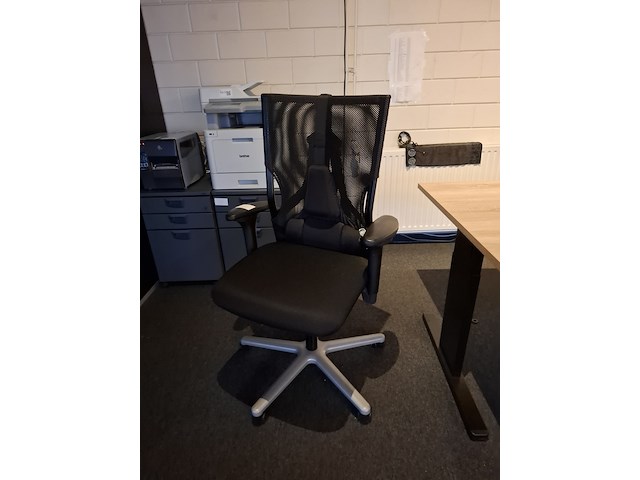 Bureau met bureaustoel en 3x ladeblok - afbeelding 6 van  8