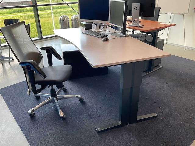 Bureau met bureaustoel en ladeblok (2x) - afbeelding 3 van  16