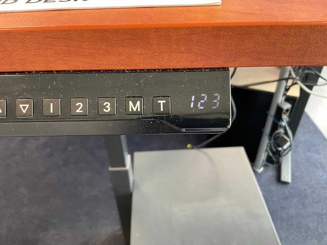 Bureau met bureaustoel en ladeblok (2x) - afbeelding 12 van  16