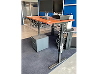 Bureau met bureaustoel en ladeblok (2x) - afbeelding 13 van  16