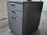 Bureau met bureaustoel en ladeblok - afbeelding 8 van  11