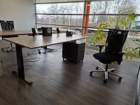 Bureau met bureaustoel en ladeblok - afbeelding 2 van  9