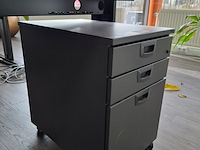 Bureau met bureaustoel en ladeblok - afbeelding 7 van  9