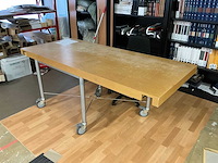 Bureau met bureaustoel - afbeelding 1 van  4