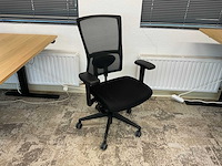 Bureau met bureaustoel - afbeelding 6 van  10