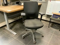 Bureau met bureaustoel - afbeelding 7 van  8