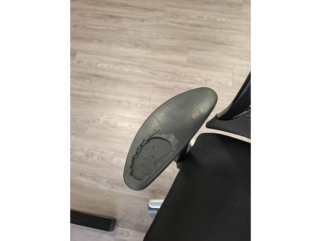 Bureau met bureaustoel - afbeelding 6 van  6