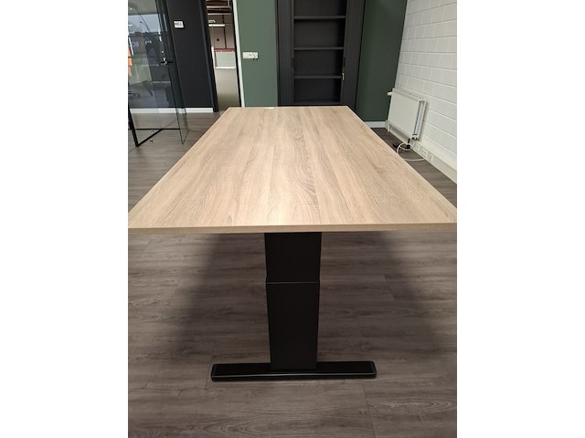 Bureau met bureaustoel - afbeelding 3 van  6