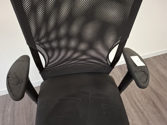 Bureau met bureaustoel - afbeelding 6 van  6