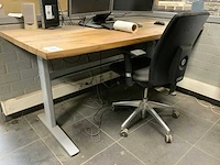 Bureau met bureaustoel - afbeelding 2 van  8