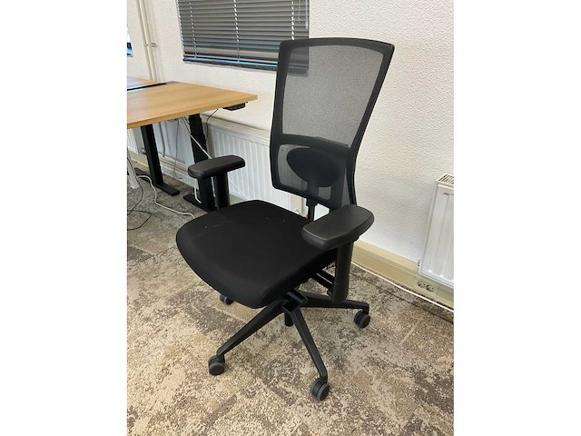 Bureau met bureaustoel - afbeelding 5 van  6