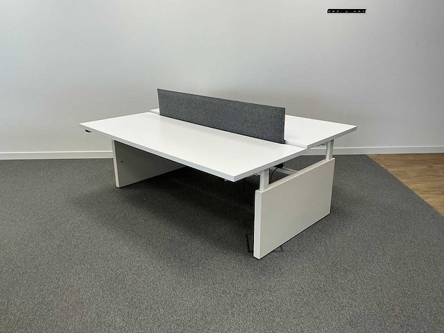 Bureau met dubbel werkblad - afbeelding 1 van  7