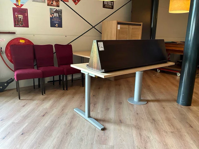 Bureau met kast - afbeelding 2 van  6