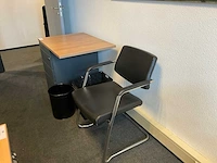 Bureau met kasten - afbeelding 1 van  8