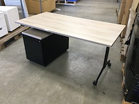 Bureau met ladeblok - afbeelding 3 van  4