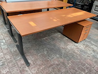 Bureau met ladekast - afbeelding 11 van  16