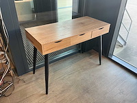Bureau met lades - afbeelding 1 van  4