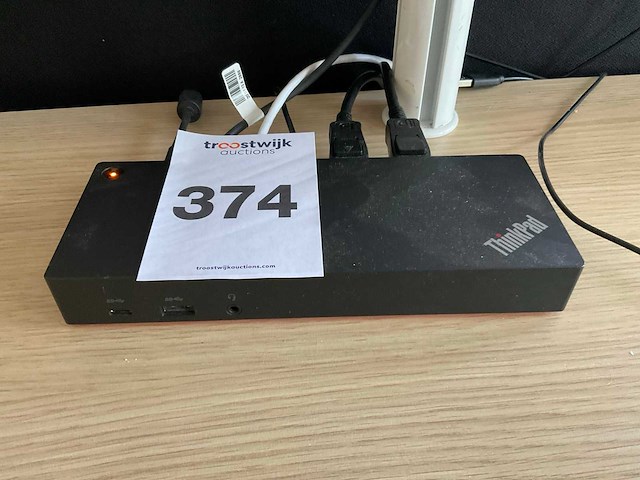 Bureau met monitoren - afbeelding 6 van  15
