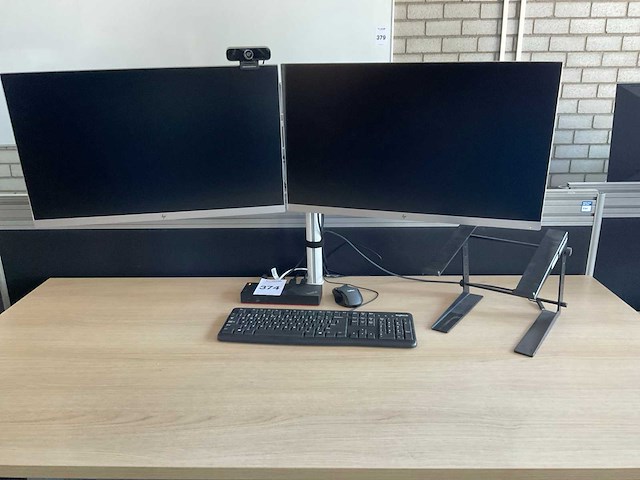 Bureau met monitoren - afbeelding 7 van  15