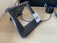 Bureau met monitoren - afbeelding 4 van  5