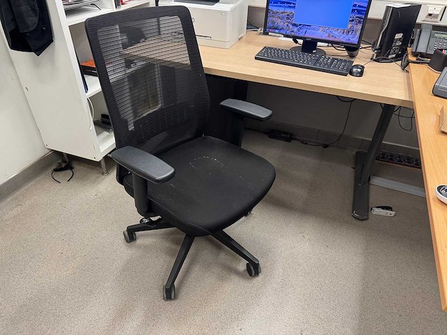 Bureau met stoel - afbeelding 2 van  6