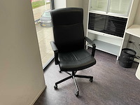 Bureau met stoel - afbeelding 2 van  2