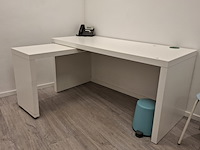 Bureau met stoel - afbeelding 3 van  5