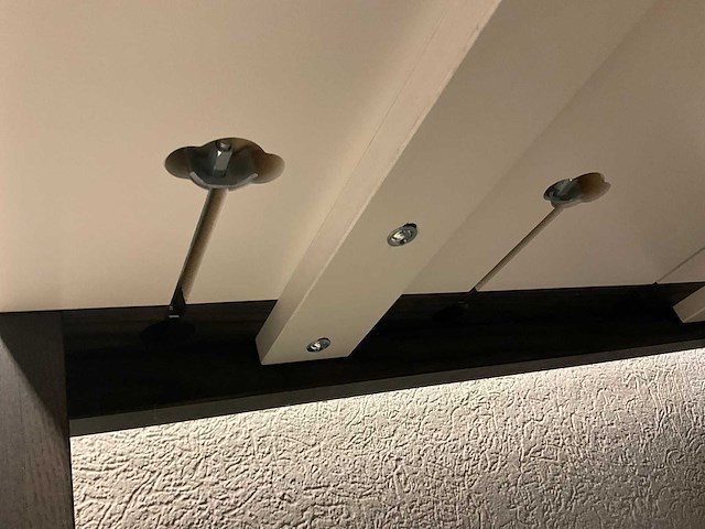 Bureau met vast ladenblok (3x) - afbeelding 6 van  7