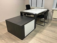 Bureau met vast ladenblok - afbeelding 1 van  7