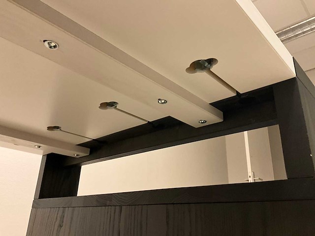 Bureau met vast ladenblok - afbeelding 4 van  5