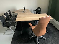 Bureau opstelling met stoelen - afbeelding 5 van  7