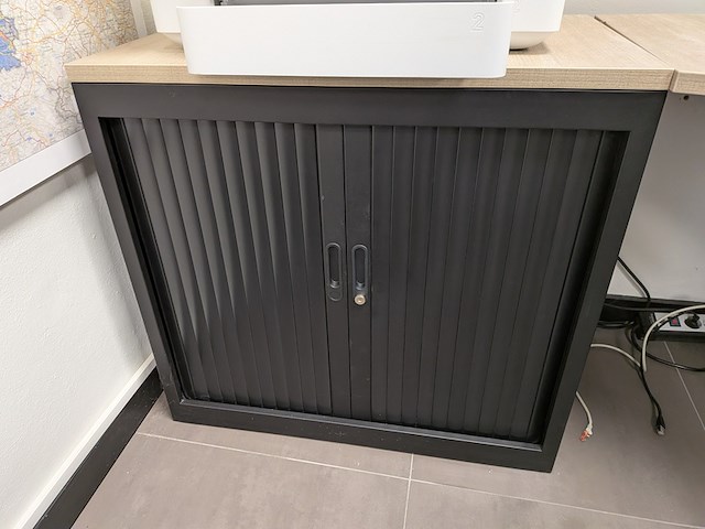 Bureau-opstelling met tafel en vergaderdruppel - afbeelding 6 van  19