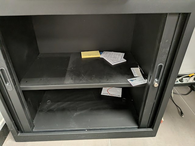 Bureau-opstelling met tafel en vergaderdruppel - afbeelding 7 van  19