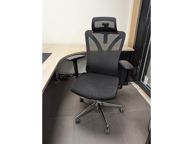 Bureau-opstelling met tafel en vergaderdruppel - afbeelding 18 van  19