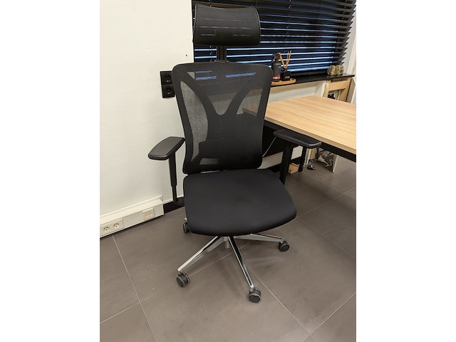 Bureau opstelling - afbeelding 4 van  9