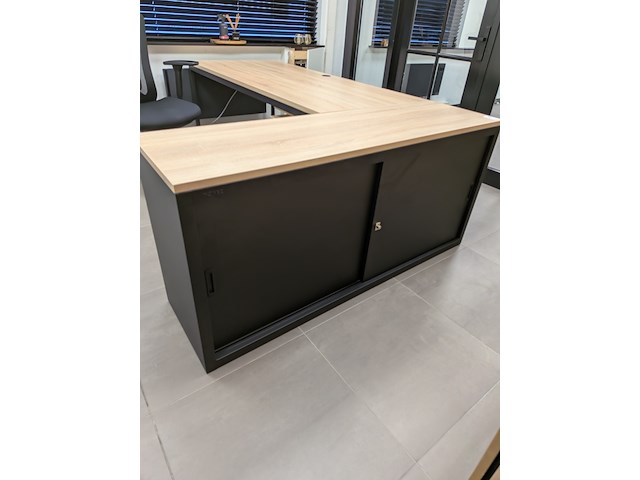 Bureau opstelling - afbeelding 7 van  9